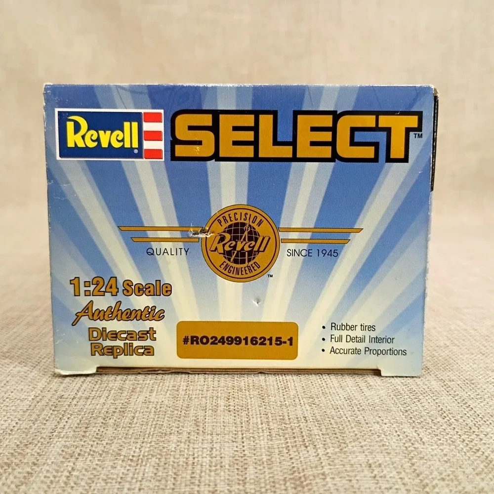 1:24 Revell Select Diecast Dale Earnhardt Jr. #3 Superman AC Delco Monte Carlo